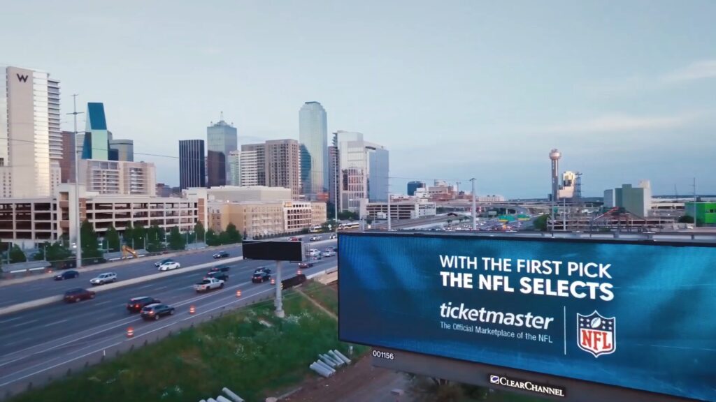 NFL Draft real-time billboard in Dallas